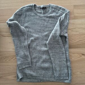 Michael Kors men’s grey sweater XL
Round neck perfect condition